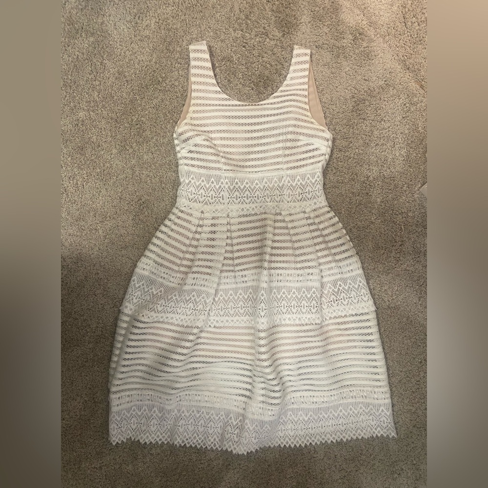 Gianni Bini Cream Lace Midi Dress